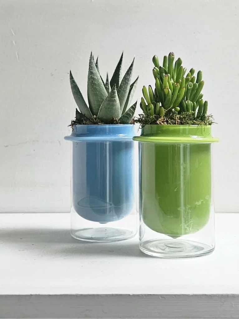 Hand-blown LORE glass vessel